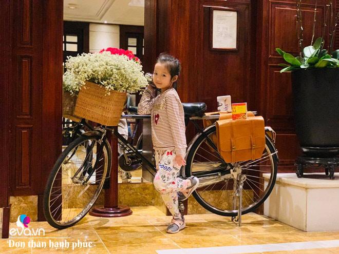 Nữ ca sĩ làm mẹ đơn thân tuổi 23, đi đẻ một mình, vừa sinh con vừa lau nước mắt - 10