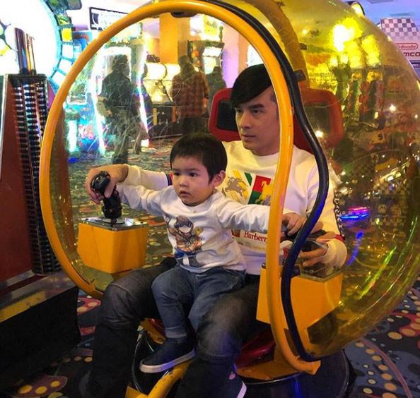 Sống trong biệt thự triệu đô ở Mỹ, con trai Đan Trường vẫn bị mẹ bắt làm việc này! - 5