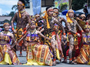 Lifestyle - Hàng ngàn người tham gia xăm hình kín cơ thể trong lễ hội độc đáo nhất Philippines