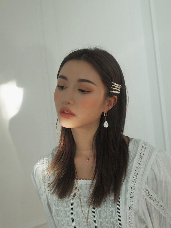 Mua kẹp ngọc trai mà không biết 3 cách diện này, đảm bảo không quê cũng sến súa hết sức - 9