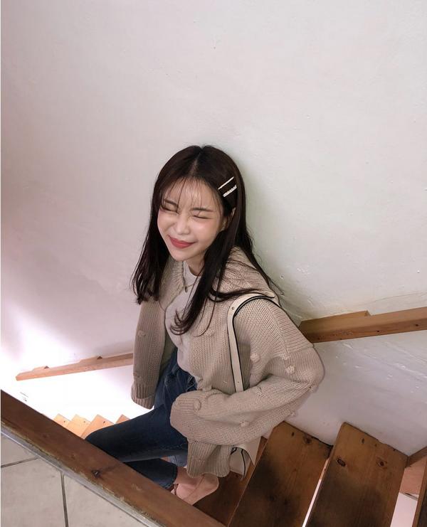 Mua kẹp ngọc trai mà không biết 3 cách diện này, đảm bảo không quê cũng sến súa hết sức - 11