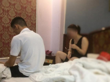 Tin tức 24h: Cô giáo bị chồng tố vào khách sạn với nam sinh lớp 10 lên tiếng
