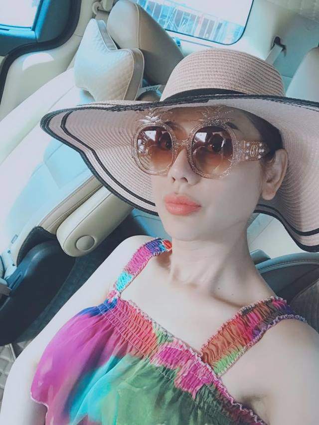 Vừa vướng nghi vấn phẫu thuật thẩm mỹ, Lâm Khánh Chi lại xuất hiện với vẻ ngoài khác lạ - 1