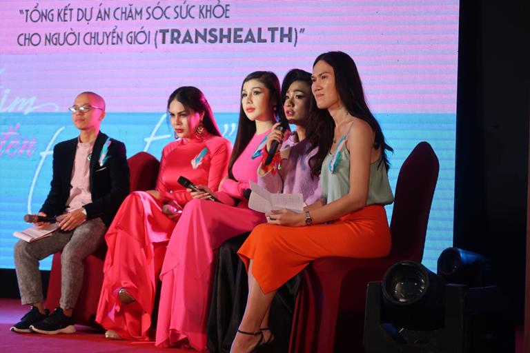 2 lần chồng bỏ đi cưới vợ và câu chuyện đẫm nước mắt của cô gái chuyển giới - 4