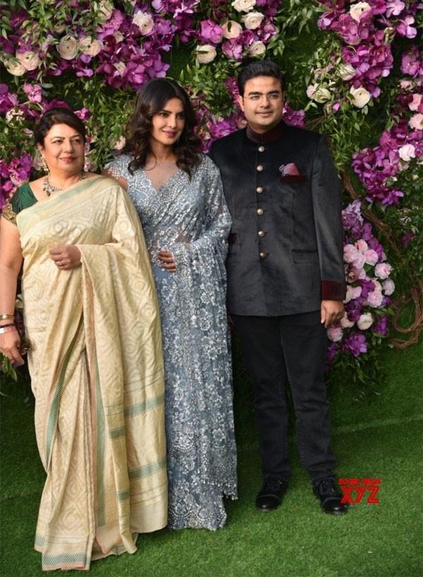 HH đẹp nhất mọi thời đại mang chồng con tới đám cưới con trai tỷ phú giàu nhất Châu Á - 9