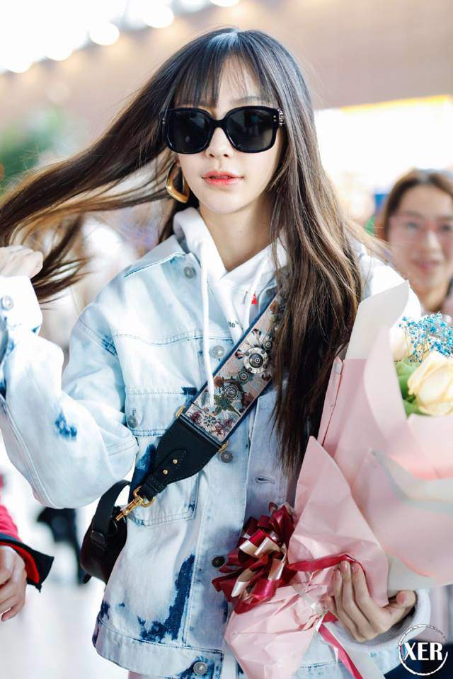 Xinh đẹp là vậy nhưng Angela Baby liên tục mất điểm ngoại hình vì lỗi làm đẹp cơ bản này - 2