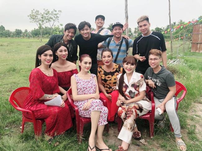 Vừa có con trai, Lâm Khánh Chi đã “trốn” chồng quay phim khỏa thân cùng trai trẻ - 4