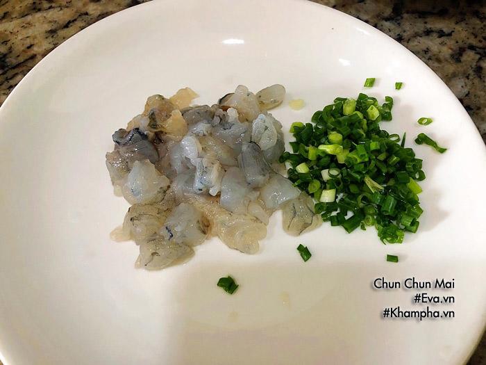 trung chien tom don gian, nhanh gon ma an voi com bao nhieu cung het - 2