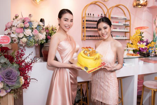 Milan Phạm quyến rũ bên cạnh hội bạn thân sang chảnh toàn hot girl, người nổi tiếng - 6