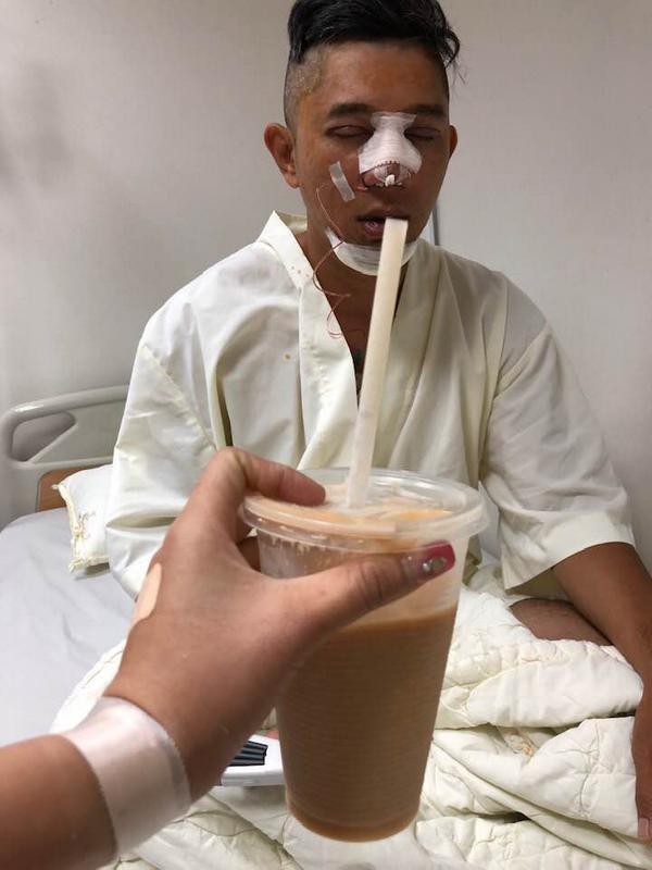 Selfie bên bạn trai với khuôn mặt băng bó chằng chịt, Ngân 98 cũng mới amp;#34;lên đờiamp;#34; nhan sắc? - 4