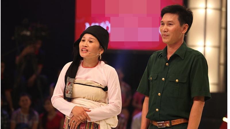 Nổi tiếng từ chương trình Thách thức danh hài năm 2015, 'chị gái dân tộc Thái' Lê Thị Dần được nhiều khán giả chú ý sau khi 'ẵm' 100 triệu và còn được Trấn Thành đặt cho biệt danh 'Ngôi sao vi diệu'.
