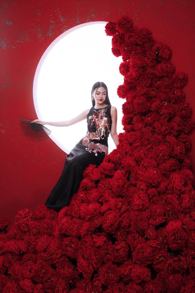 amp;#34;Vượt mặtamp;#34; loạt đối thủ tại Pageantry Awards 2019, Miss Earth Phương Khánh ẵm trọn giải ứng xử xuất sắc - 5