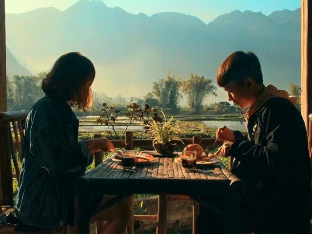 Chỉ với 1 triệu, đôi bạn trẻ tung hoành khắp Mai Châu 2 ngày 1 đêm