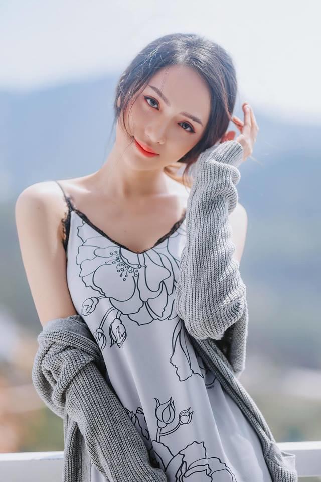 Vừa bị cướp “người yêu”, Hương Giang cao tay tung ảnh gợi cảm nhằm dằn mặt tình cũ - 2