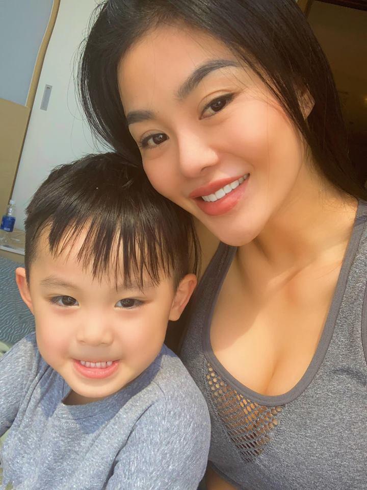 Một thời lấy đại gia, amp;#34;Hoa hậu ăn chơiamp;#34; Julia Hồ giờ đơn thân, cả ngày ở nhà chăm con - 5