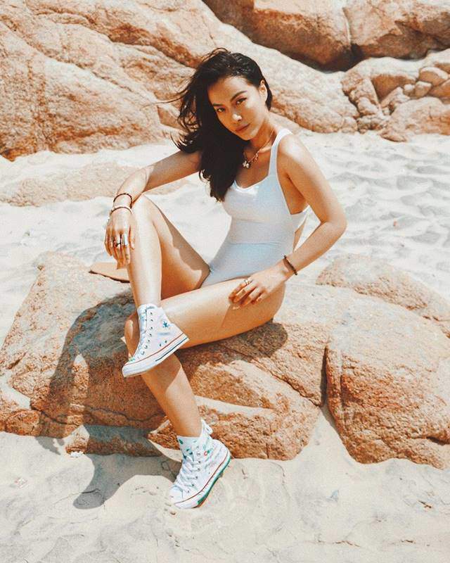 Hè chưa tới mà mỹ nhân Việt đua nhau diện bikini khoe eo thon ngực khủng amp;#34;rần rầnamp;#34; đây này - 8