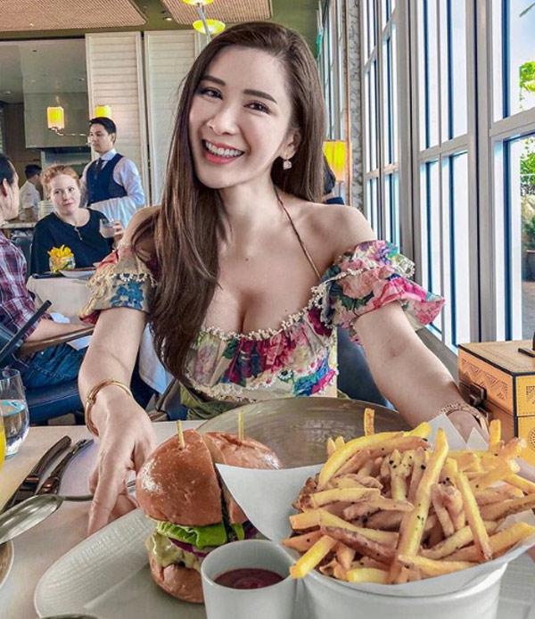 Nhận 7 tỷ đồng/tháng tiền trợ cấp từ chồng, mẹ đơn thân sống sang chảnh, amp;#34;cuaamp;#34; được trai trẻ - 8