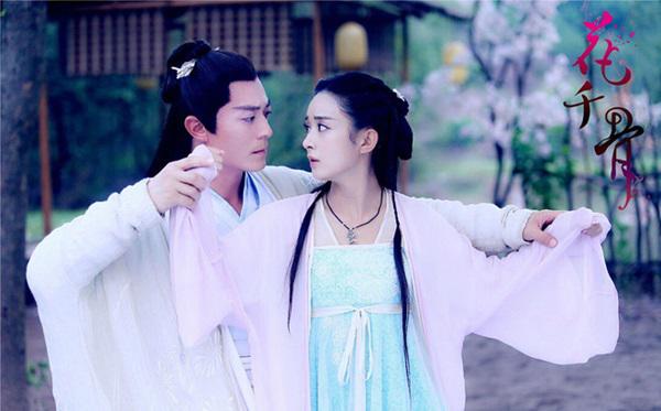 Đại mỹ nhân Cbiz có số amp;#34;vượngamp;#34; bạn diễn: Cứ ở bên ai là người đó amp;#34;phấtamp;#34; - 8