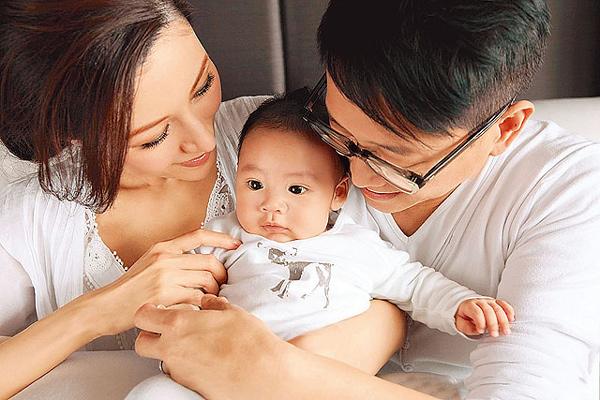 Sinh con cho chồng đại gia, 3 mỹ nhân được amp;#34;thưởng nóngamp;#34; trăm tỉ khiến ai cũng ghen tị - 2