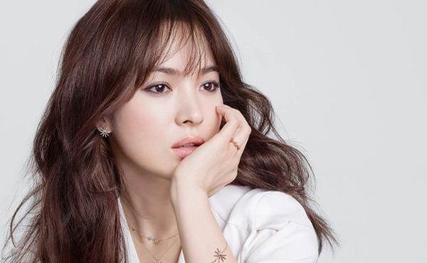 Song Hye Kyo và 3 lần amp;#34;mất mặtamp;#34; vì tai tiếng: Trốn thuế, bị đồn là gái bao, ly hôn - 1