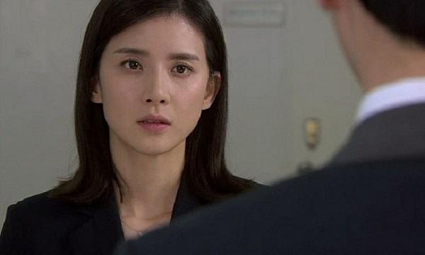 Sập bẫy tình cũ, tôi lặng người nhận “án tử” dù đã đính hôn - 1