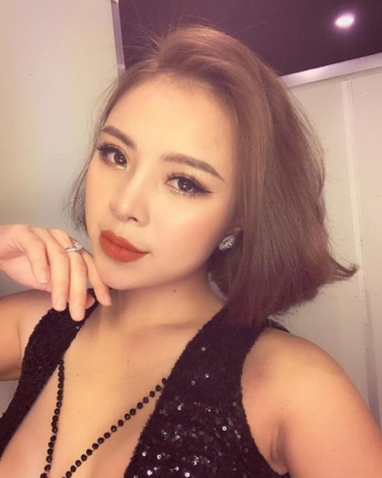 Liên Cave trong phim amp;#34;Quỳnh búp bêamp;#34; ngày càng nóng bỏng hút mắt - 11