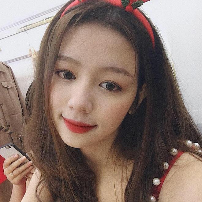 Nữ y tá khiến dân mạng amp;#34;săn lùngamp;#34; vì ảnh chụp lén quá xinh đẹp - 6