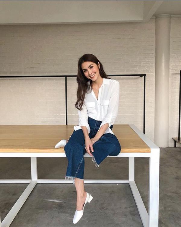 Vẫn chưa hạ nhiệt, hết Trương Quỳnh Anh, Ngọc Trinh, đến lượt Hà Tăng amp;#34;xách dépamp;#34; chạy theo thứ này - 7