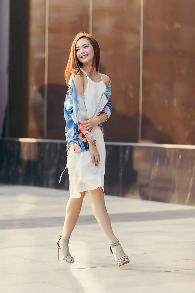 Nhiều sao nữ chuộng diện đồ ngủ ra phố nhưng để đẹp và tinh tế như hương giang chẳng dễ - 6