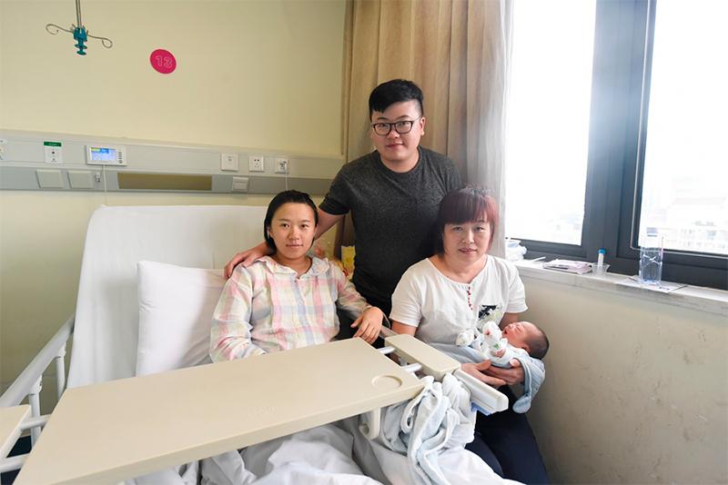 Không chỉ chị Zhang, tại Trung Quốc ngày nay tỷ lệ các mẹ bầu chọn sinh con bằng cách gây tê ngoài màng cứng cũng tăng lên đáng kể bởi những lợi ích mà phương pháp này mang lại. 
