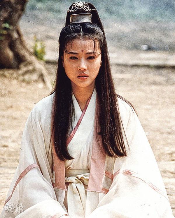 Đường tình 3 nàng Chu Chỉ Nhược đẹp nhất Cbiz: Người lấy chồng tàn tật, kẻ cô độc không con - 3