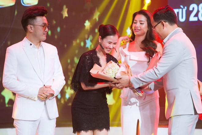 Từng thề độc không nhìn mặt nhau, Phi Nhung và danh ca Phương Dung bất ngờ đụng mặt - 3