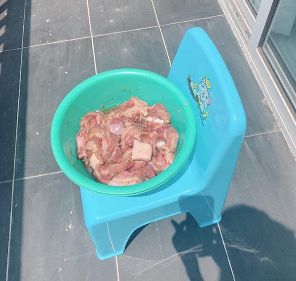 Bạn trai thèm thịt kho, Hoa hậu mới được tặng nhẫn 5,5 tỷ học nấu nửa ngày và cái kết - 4