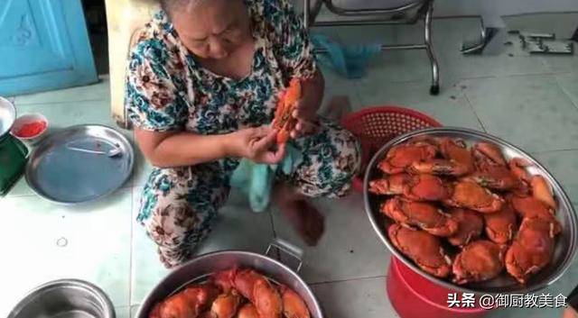 Sau 8 tháng gây sốt, mâm cua dì Ba lên báo ngoại, ngạc nhiên với bình luận của dân mạng - 6