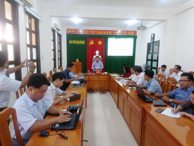 Tin tức 24h: Cô giáo bị chồng tố vào khách sạn với nam sinh lớp 10 bất ngờ amp;#34;phản pháoamp;#34; - 1