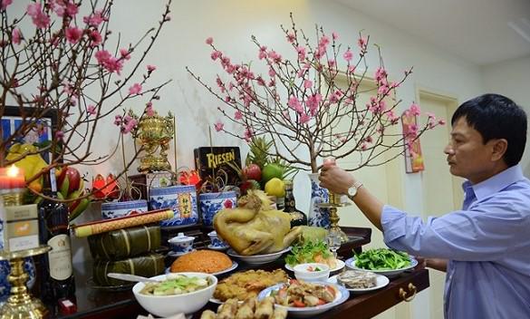 cach luoc ga cung cuc chuan, da cang bong, mau vang uom - 5