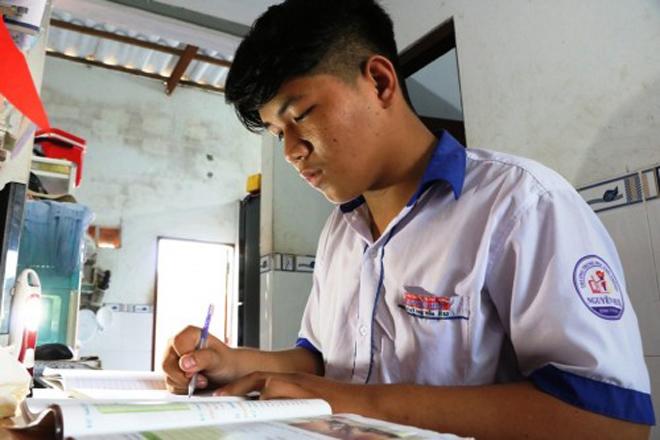 Cô giáo bị tố vào nhà nghỉ với nam sinh lớp 10: amp;#39;Bây giờ tôi cũng đang rất nảnamp;#39; - 3