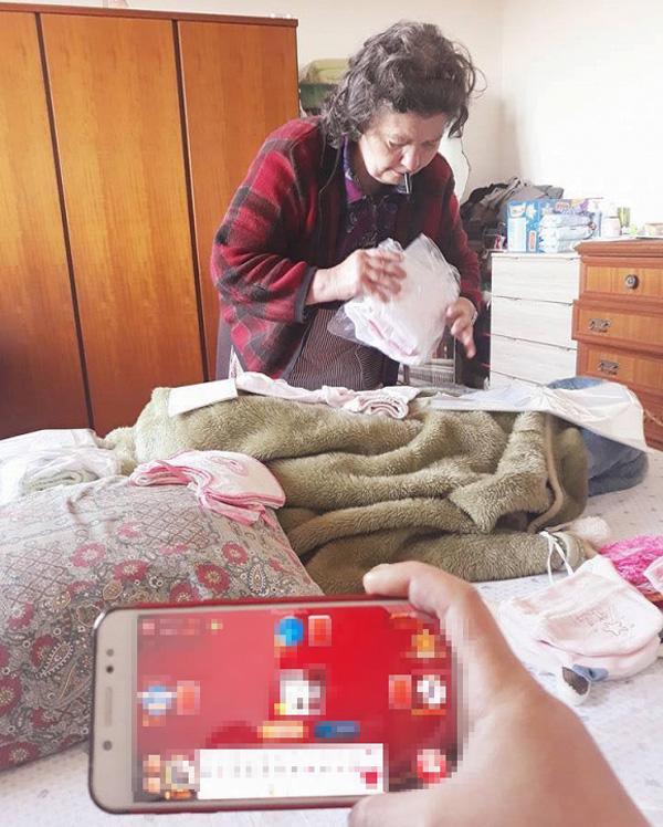 Con dâu bầu ngồi chơi, mặc mẹ chồng xếp đồ đi đẻ nhưng thái độ của bà mới bất ngờ - 3