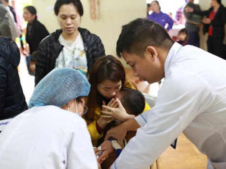 Bộ Y tế khẩn cấp đề nghị Bắc Ninh dừng ngay việc lấy mẫu máu xét nghiệm sán lợn