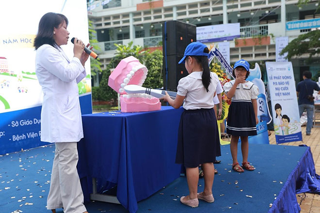 Giật mình với con số 8 trên 10 trẻ gặp vấn đề răng miệng trong năm qua - 4