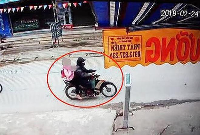 Lời khai ban đầu của gã bán thịt lợn xâm hại bé gái 9 tuổi trong vườn chuối - 3