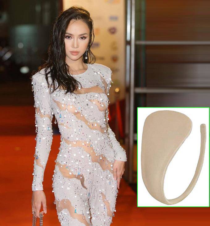 Nhờ item này, Hồ Ngọc Hà, Thuỷ Tiên không bị lộ hàng khi diện váy xẻ tới rốn - 9