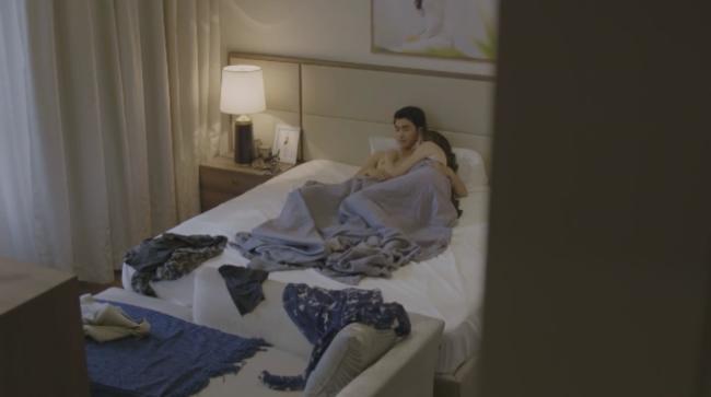 amp;#34;Nữ đại giaamp;#34; khen mãnh liệt trên giường, amp;#34;phi côngamp;#34; không dám cho bạn gái Á hậu xem cảnh nóng - 2