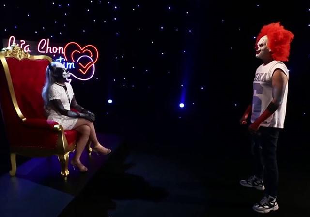 Nữ diễn viên bị bạo hành gia đình đeo mặt nạ tìm người yêu không nóng tính: Cái kết sốc - 9