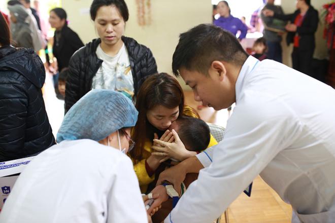 Tin tức 24h: Mẹ nữ sinh giao gà phẫn nộ trước clip bà Yến xúc phạm vong linh con gái - 3