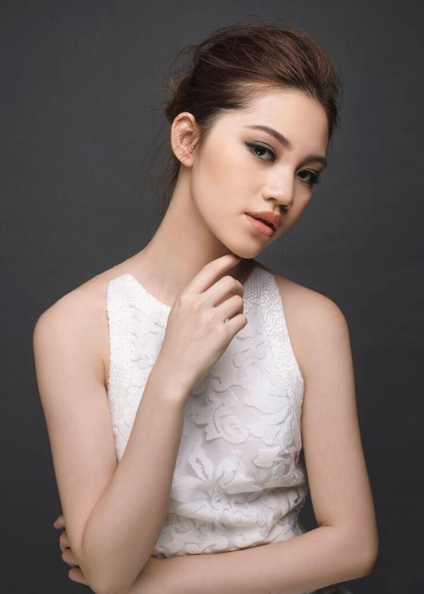 Ngỡ ngàng trước nhan sắc mới của Hương Tràm: fan chỉ biết thốt lên hai từ “người lạ” - 12