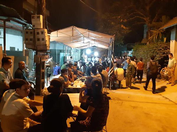 Bà bé trai đuối nước ở Hòa Bình: amp;#39;Dậy đi cháu ơi, bà vẫn phần cơm đợi cháu vềamp;#39; - 1