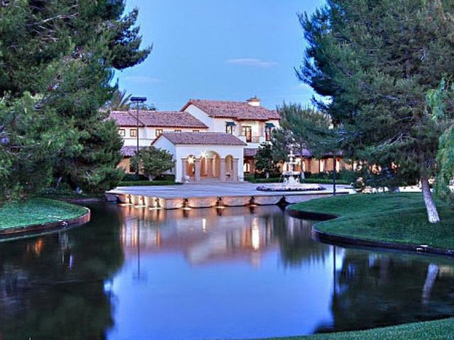 amp;#34;Biểu tượng sắc đẹpamp;#34; Ukraine một bước lên tiên khi lấy tỷ phú sòng bài 84 tuổi giờ ra sao? - 5