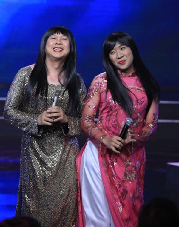 Cùng diện áo dài: BB Trần nữ tính bao nhiêu, quay qua Trấn Thành, Chí Tài chỉ biết cười ngất - 16