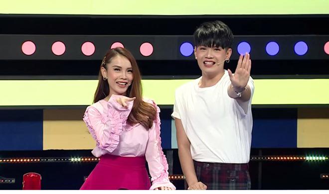 Son phấn kỹ càng nhưng Đào Bá Lộc tự nhận mặt mộc, đanh đá đáp trả amp;#34;Có sắc không tàiamp;#34; - 4